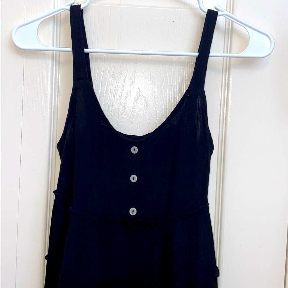 Black button down tank